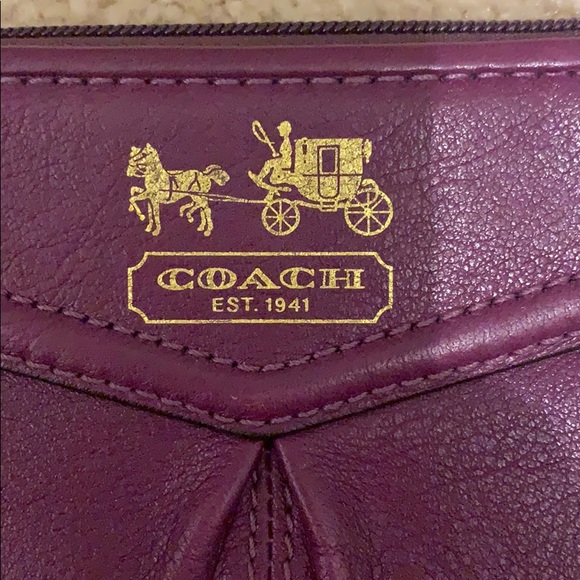 Coach small Wristlet - Picture 2 of 5